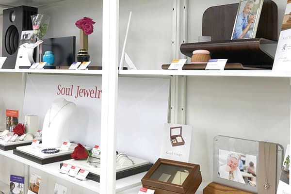 岸佛光堂 New Style 仏壇/岡山西店 Soul Jewelry写真1-3