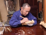 吉田源之丞老舗では京仏師によるお仏像製作を行っています